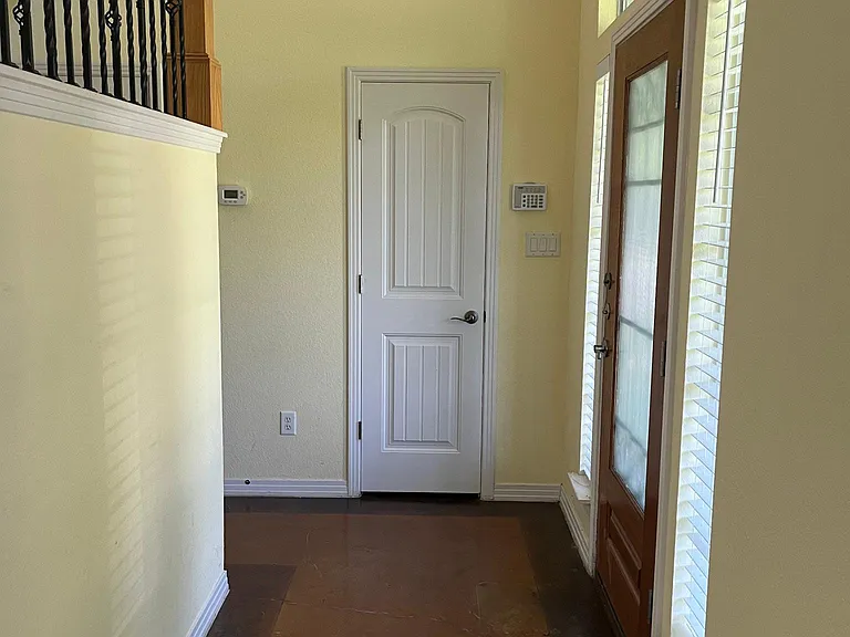 1604 Walnut Ave — Photo 5