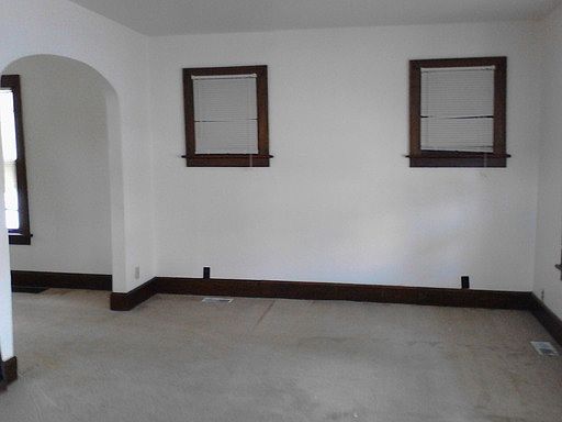 1st image of 423 W Liberty St
