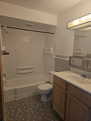 Anderson Plaza Apartments Photo 1