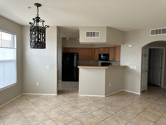 3rd image of 3975 N Hualapai Way Unit 142