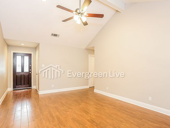 3rd image of 6520 Aires Dr