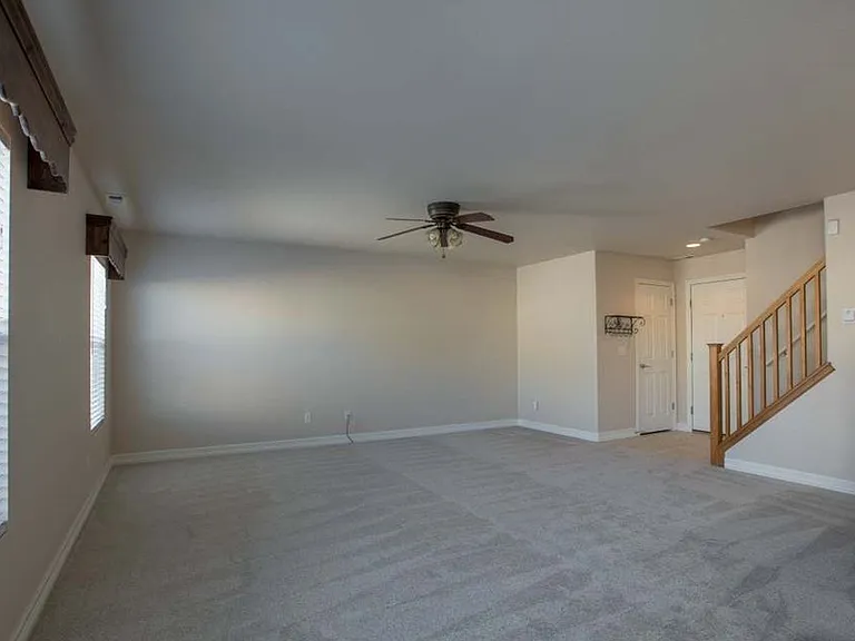 4026 Berwick Ln — Photo 2