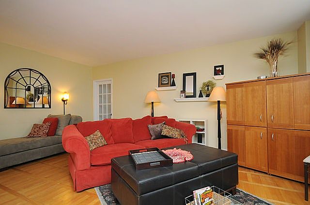 1st image of 4900 N Marine Dr APT 501