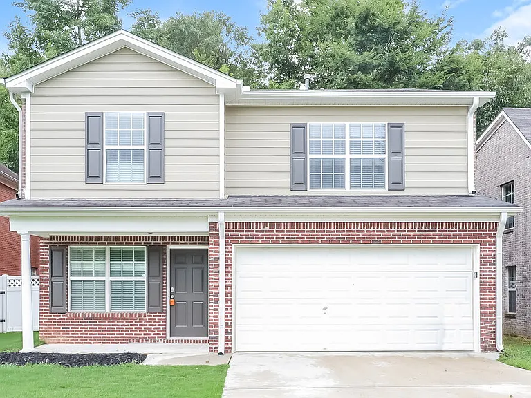 2534 Walter Way — Photo 1