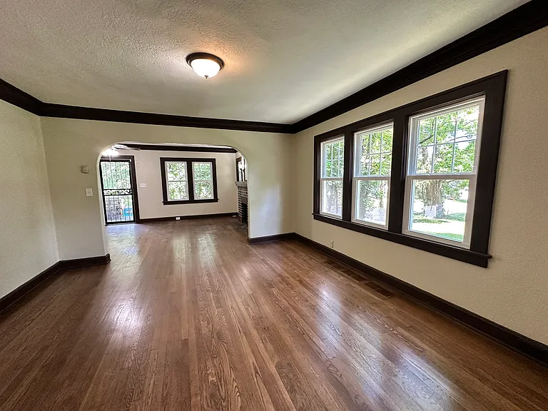 6654 Agnes Ave — Photo 7