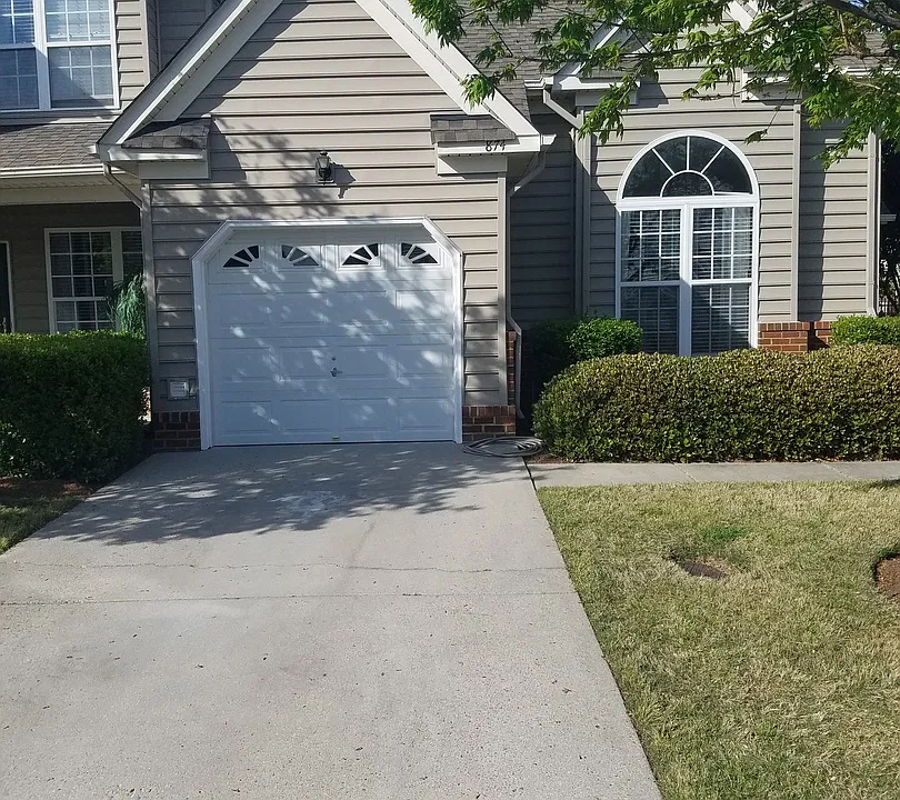 874 Hunley Dr