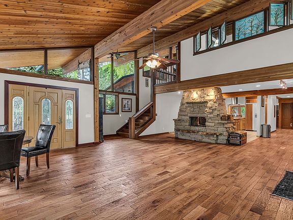 5th image of 4 Hidden Splendor Ct