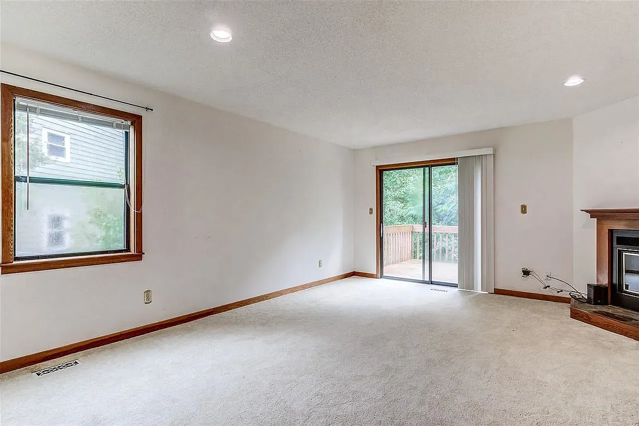 2 bed, 1520 sqft, $1,450 — Photo 2