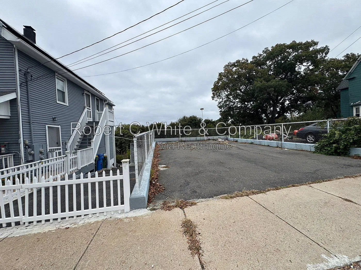 2 bed, 1.0 bath, 920 sqft, $1,800 — Photo 3