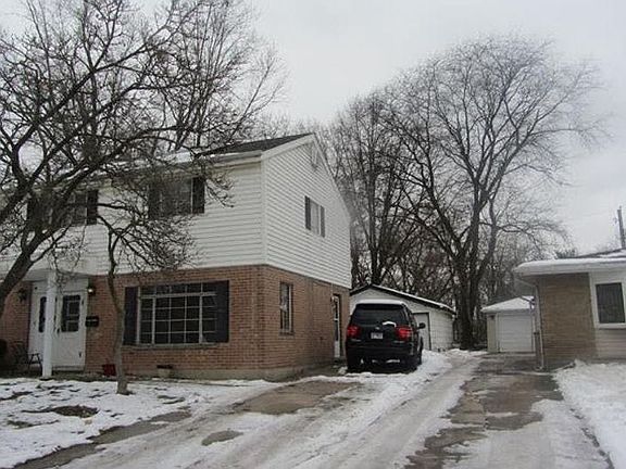 2nd image of 233 Grant St