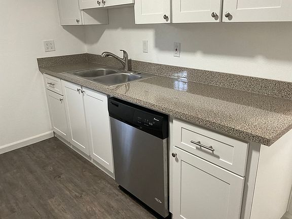 3rd image of 4507 N 35th St