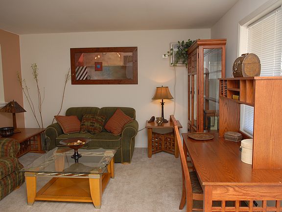 5th image of 15 Briar St APT 19