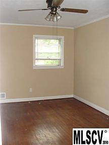 3rd image of 5204 Northview Dr