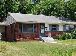 118 Lynnhaven Dr, Hampton, VA 23666