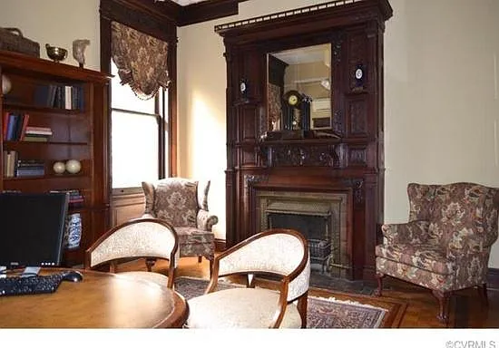 212 W Franklin St #101 — Photo 11