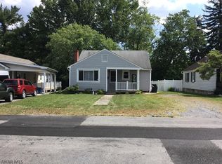 912 Edgar St, Hollidaysburg, PA 16648