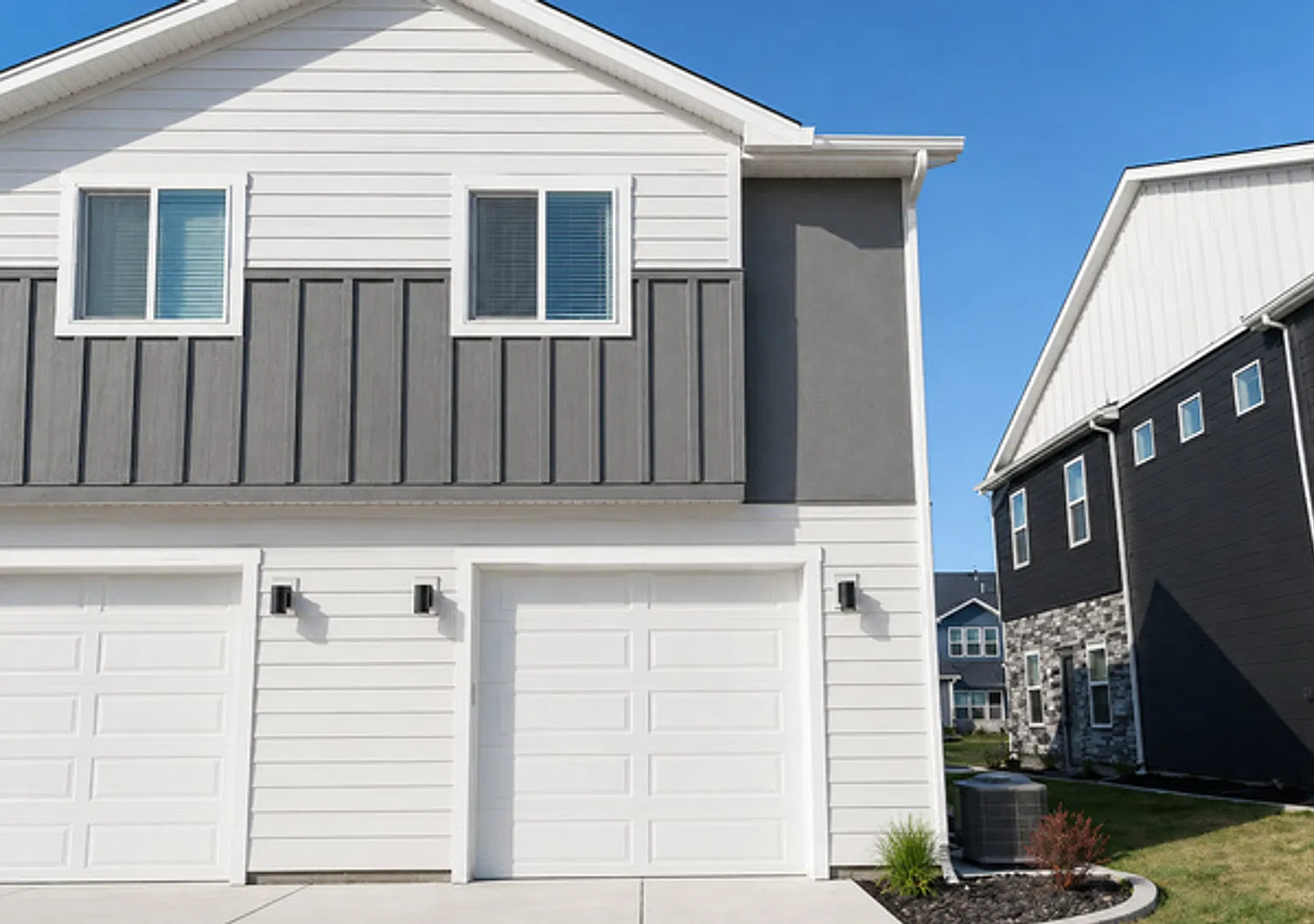 Like-New 2 bed/2.5 bath Townhome in Logan — Photo 3