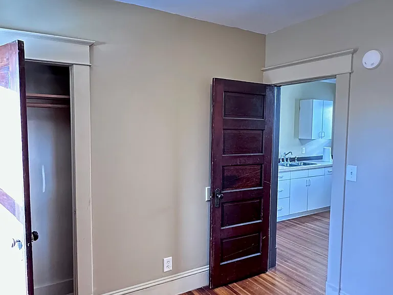 1841 Avenue A #2 — Photo 9