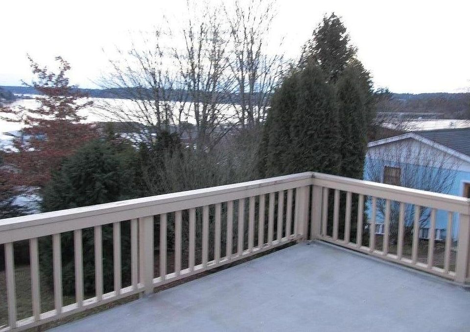 Private deck overlooking Lake Washington