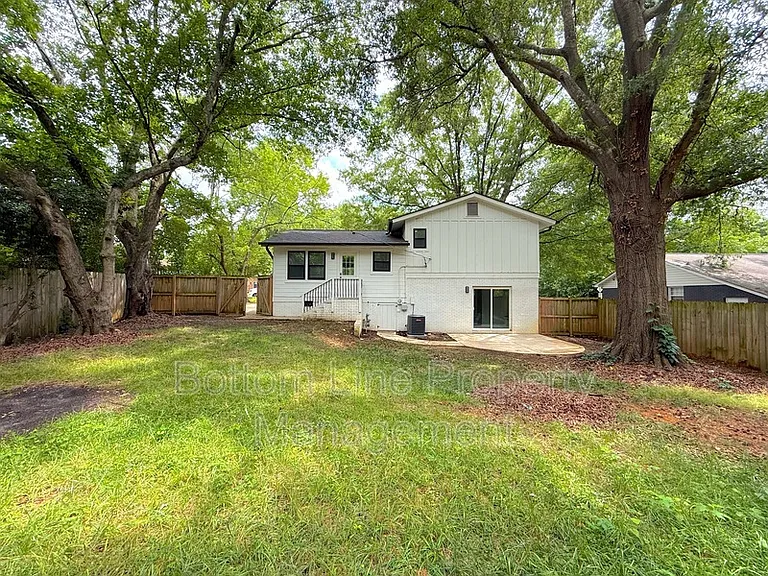 4117 Oak Forest Dr — Photo 26