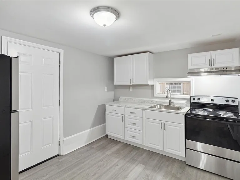 1227 East 38th Street — Photo 1