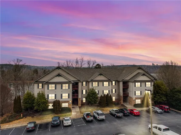 532 Harts Cove Way, Seneca, SC 29678