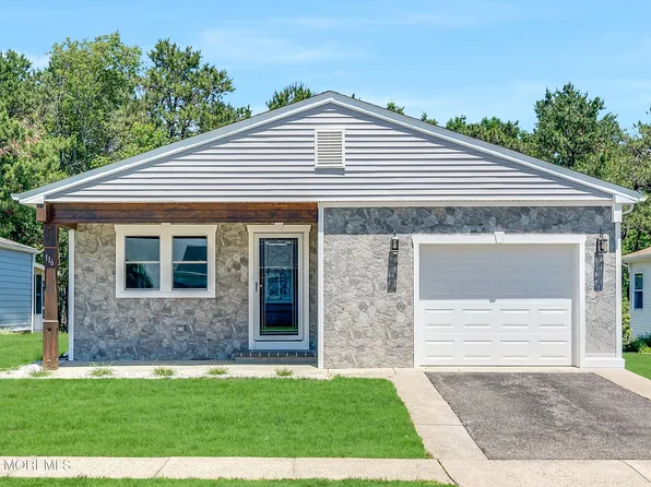 116 Orlando Boulevard, Toms River, NJ 08757