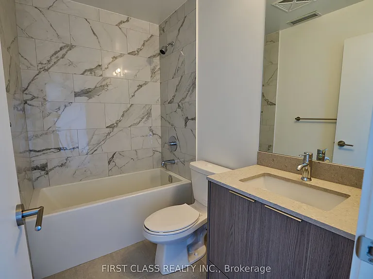 36 Manor Rd E #908 — Photo 12