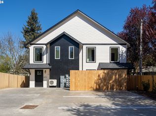 6061 NE Simpson St, Portland, OR 97218