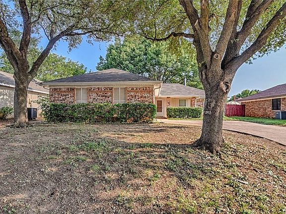 5th image of 3104 Country Creek Ln
