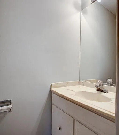 108 Woodglen Ct — Photo 10