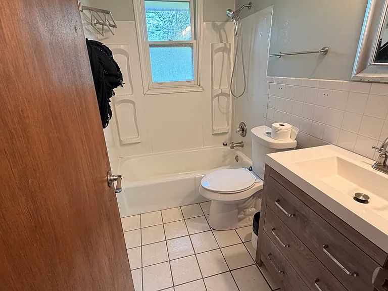 2190-2192 Frank Ct — Photo 10