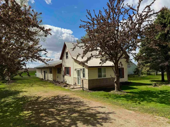 513 Union St, Whitten, IA 50269