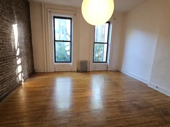 222 Union Street image 18 of 19