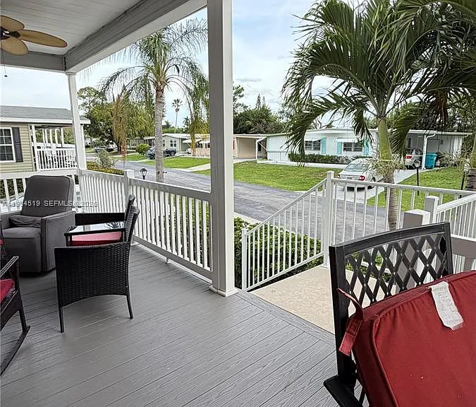 4219 Royal Manor Blvd #HOUSE — Photo 6