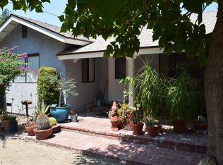 9753 Sunland Blvd, Sunland, CA 91040