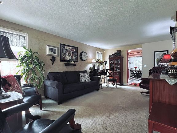 3rd image of 2235 SW 194th Ave