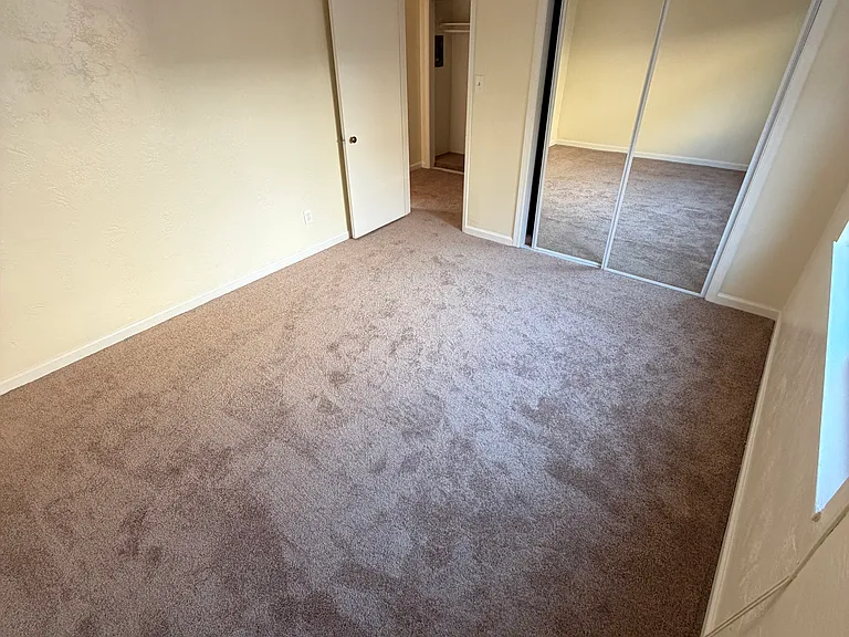 273 Macarthur Blvd #105 — Photo 8
