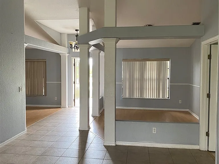 421 NW 36th Ave — Photo 10