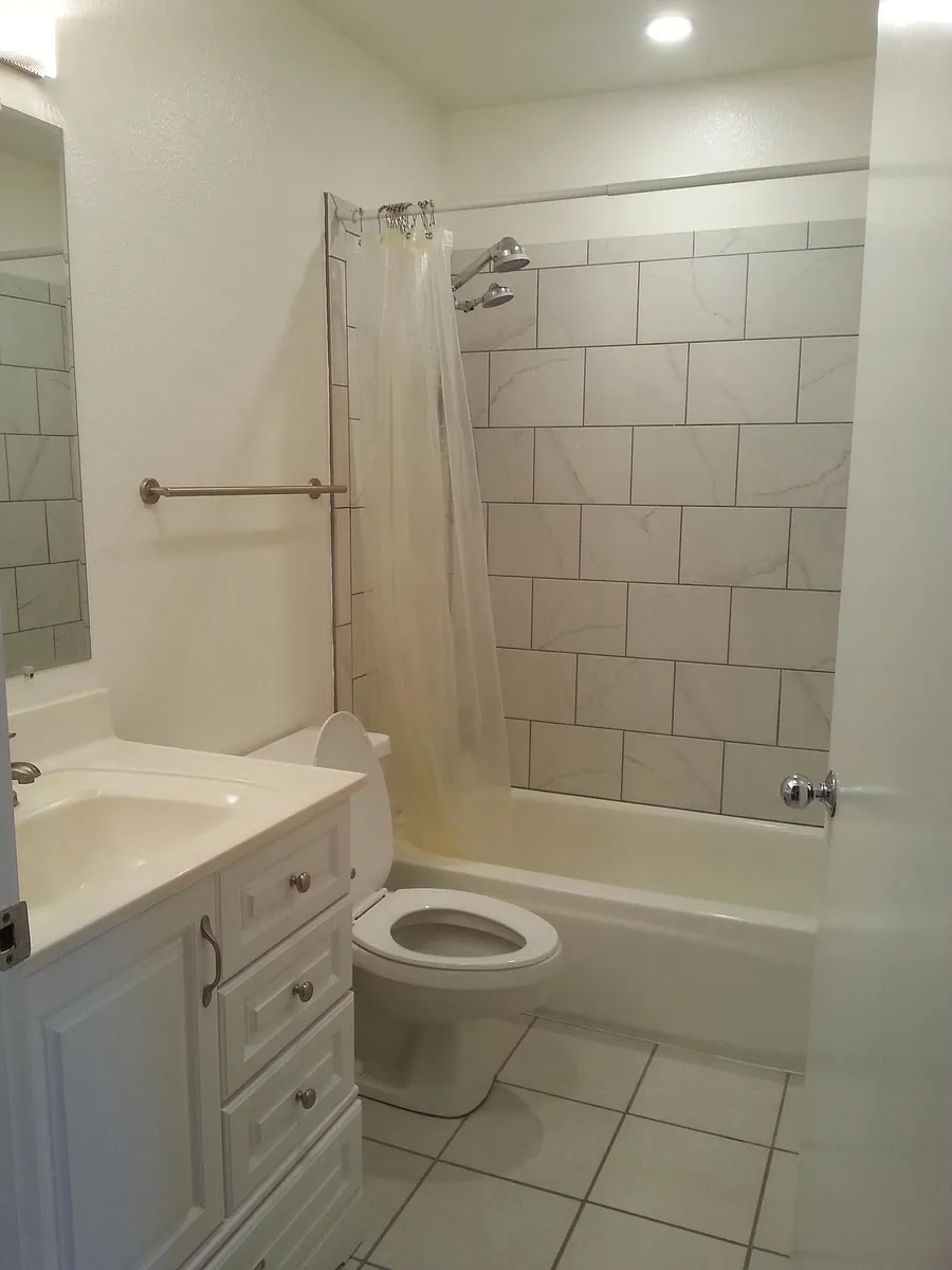 Guest Bathroom - 94-217 Lumiaina Pl #A201