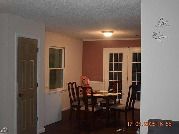 3rd image of 4433 Azalea Dr