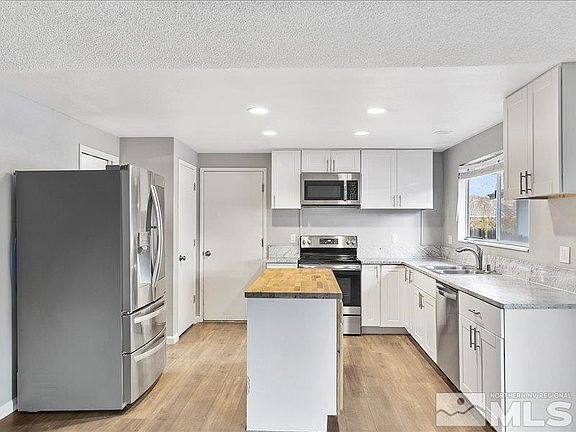 5th image of 3201 Meadowlands Dr