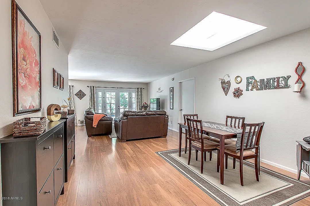2 bed, 1433 sqft, $2,250 — Photo 4