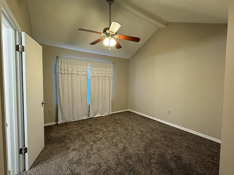 Guest bedroom