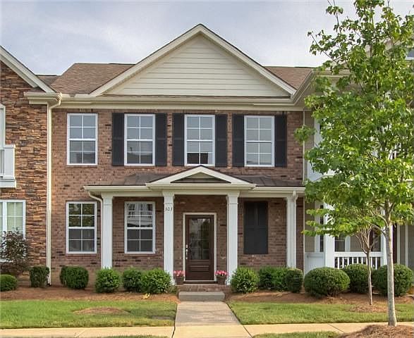 1st image of 303 Pennystone Cir