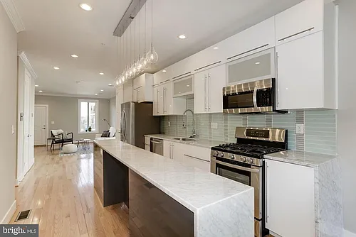 411 Ridge St NW #1 Photo 1