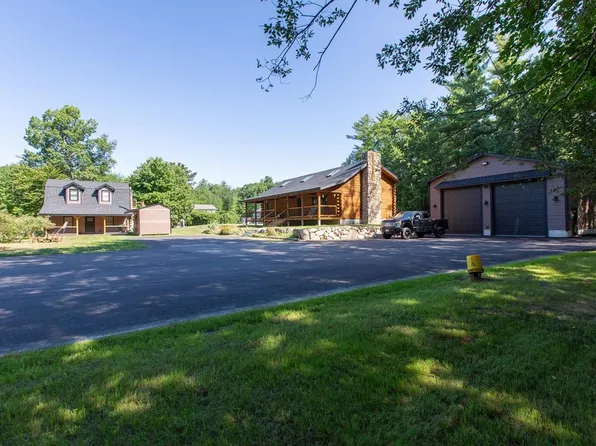 99 Main Street, Sandown, NH 03873