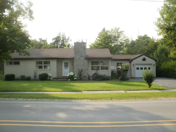 214 S F St, Cheboygan, MI 49721