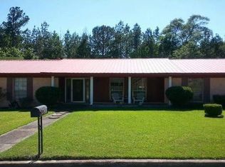 109 Weatherly St, York, AL 36925