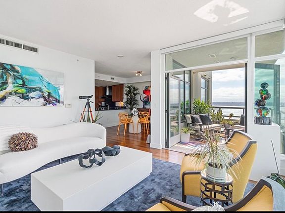 5th image of 1199 Pacific Hwy #3102